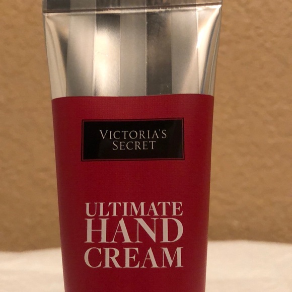 NWT Victoria’s Secret Ultimate Hand Cream. Pomegranate Cotton Moisture Complex. - Picture 5 of 7